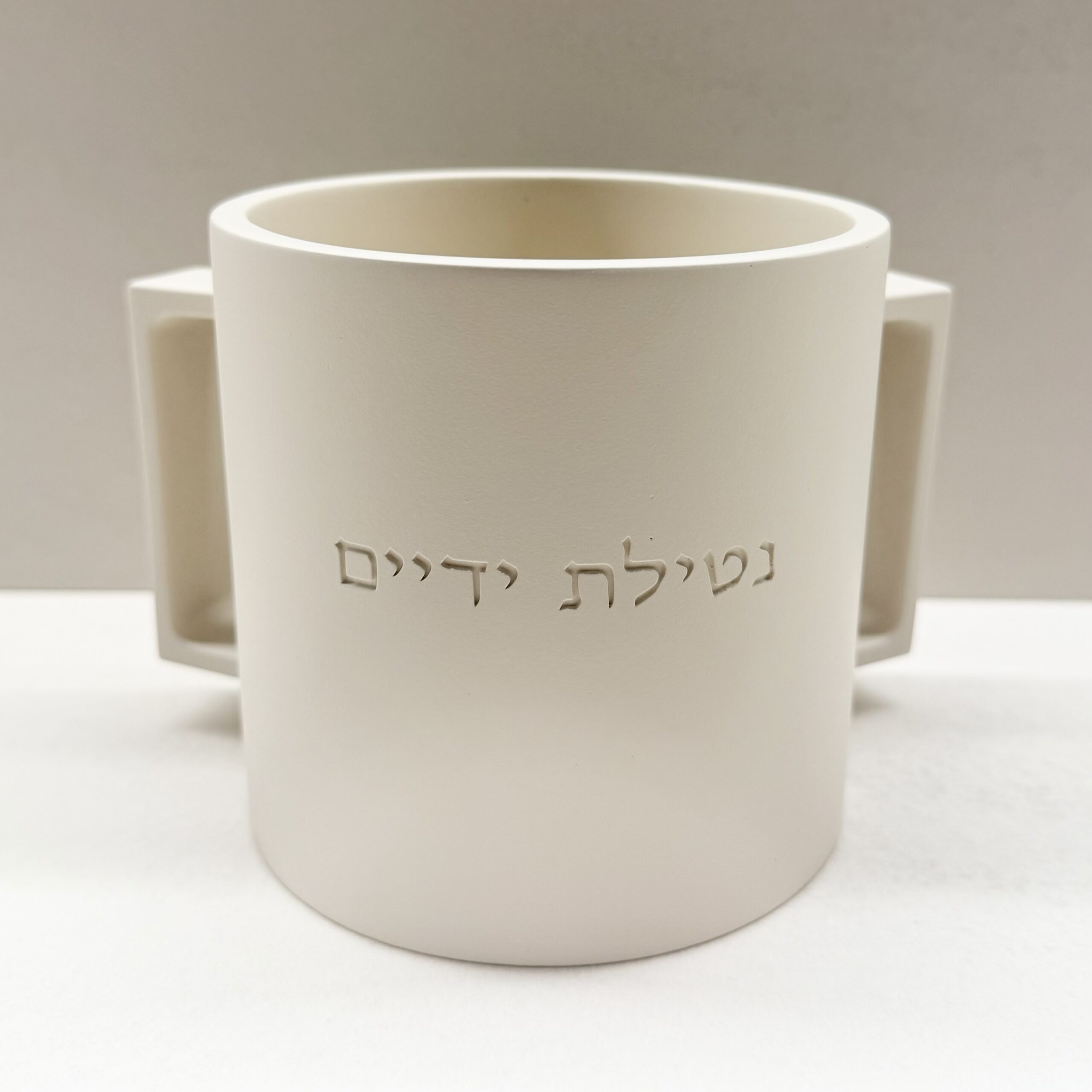img_4343 נטלה מהודרת מבטון | בז׳ – תמונה 1