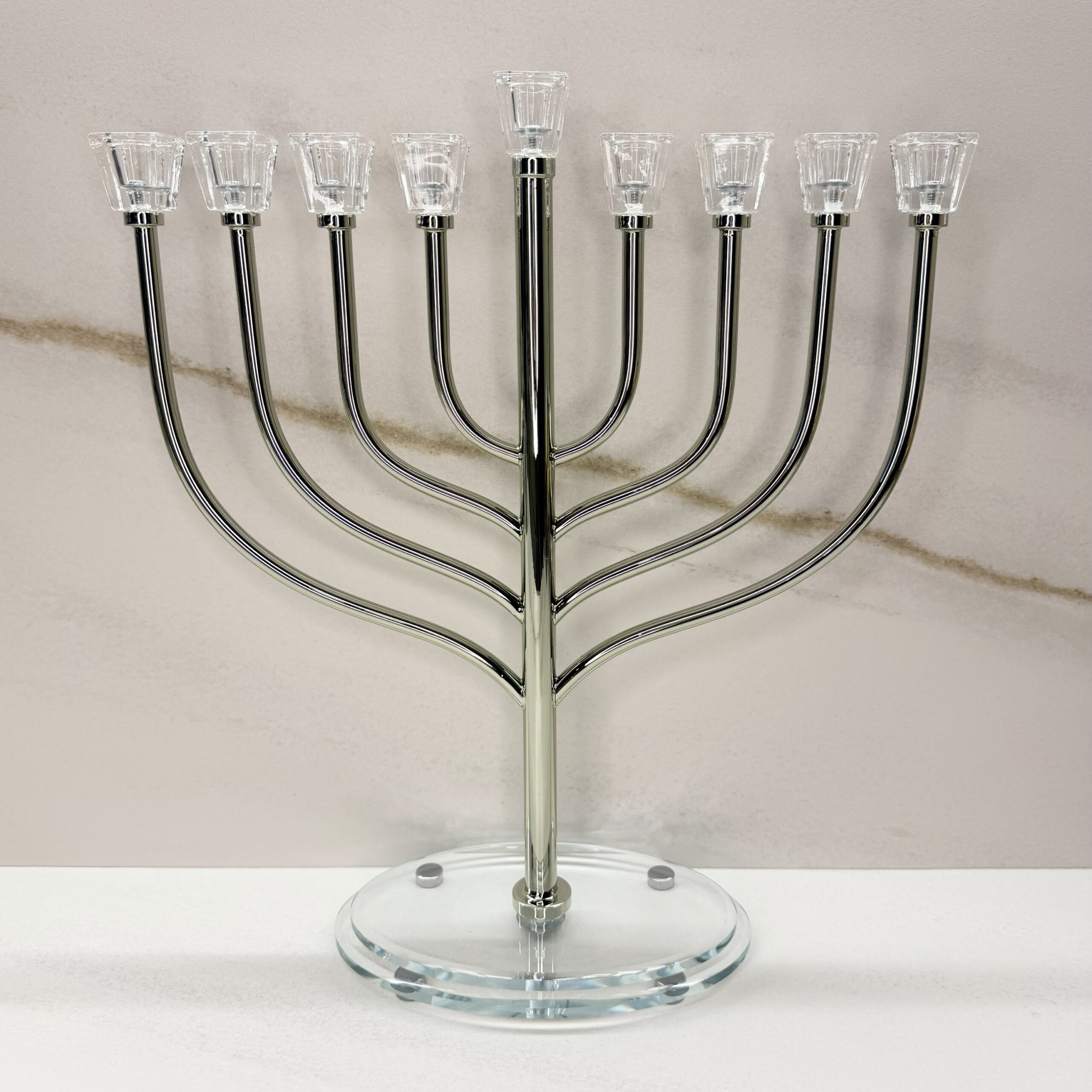img_5018-2 חנוכיה מהודרת גבוהה דגם שירה | כסופה 42 ס"מ – תמונה 1